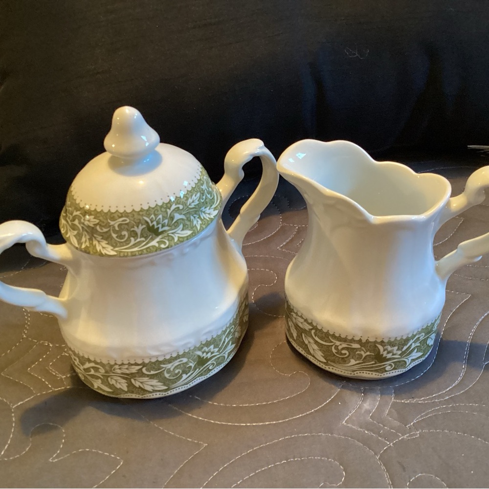 Vintage J&G Meakin sterling colonial pattern reamer and sugar bowl with lid